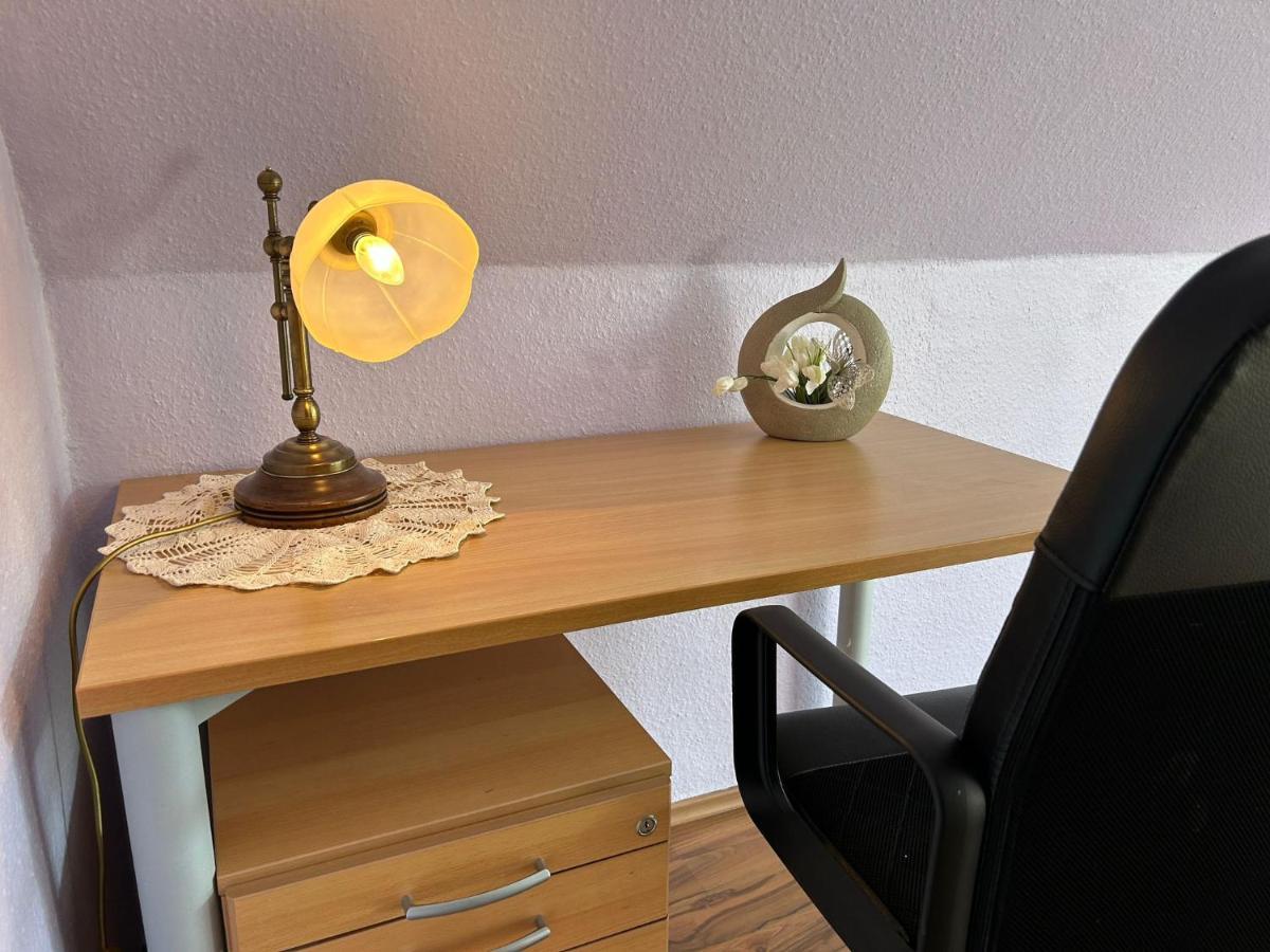 Gemuetliches Familienhaus - Fuehlt Euch Wohl Lägenhet Oldenburg Exteriör bild